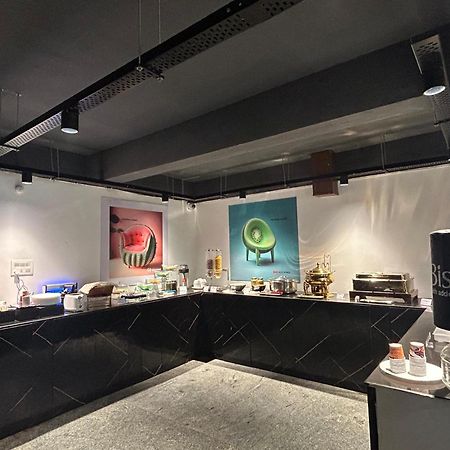 Wild Wings Premium Hotel 海得拉巴 外观 照片