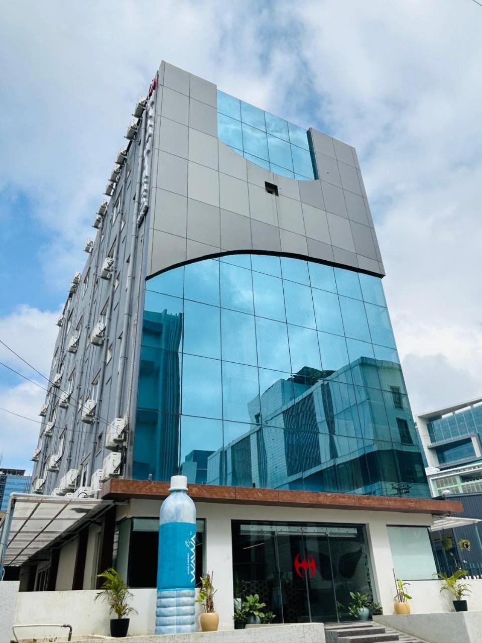 Wild Wings Premium Hotel 海得拉巴 外观 照片