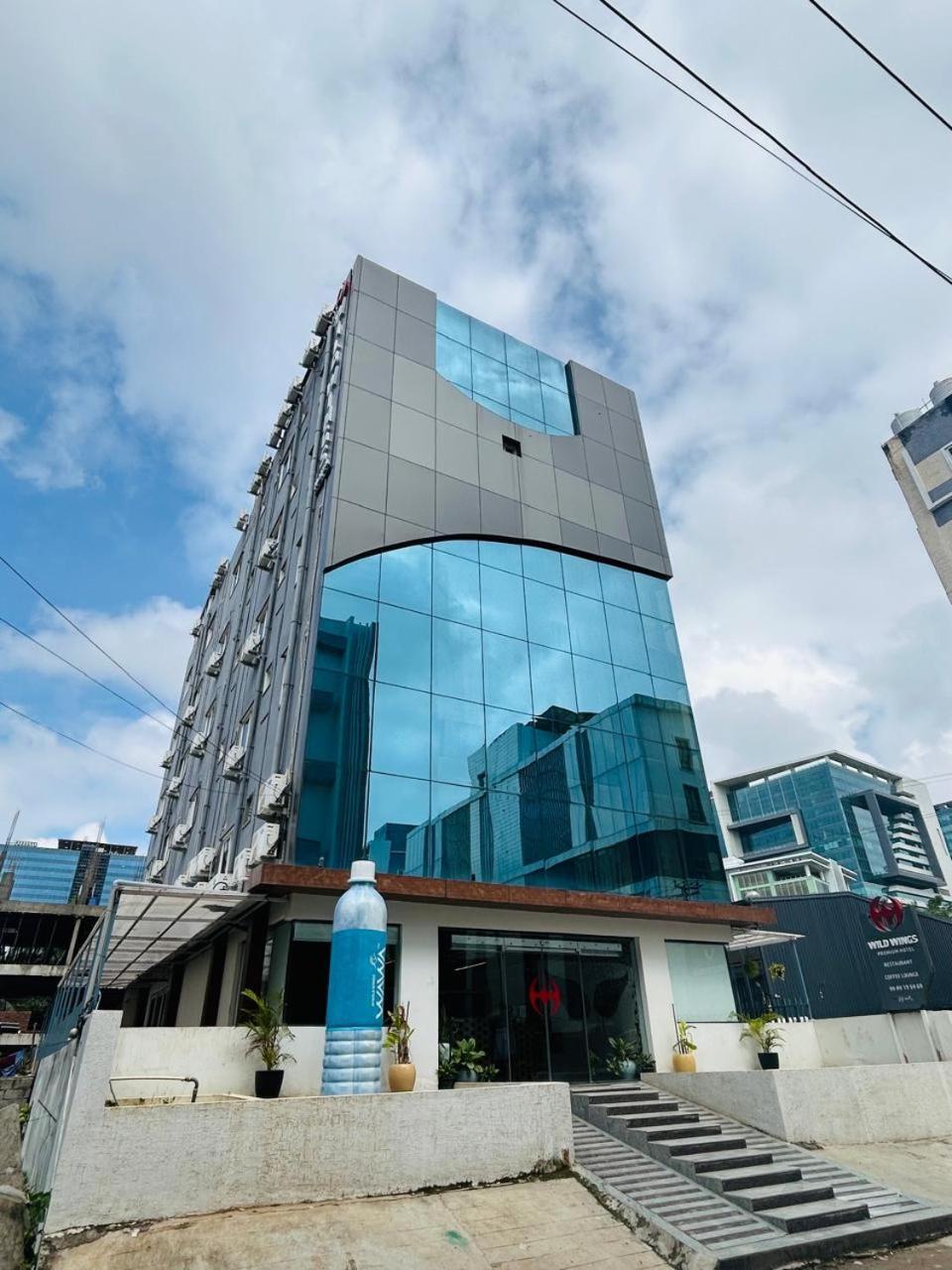 Wild Wings Premium Hotel 海得拉巴 外观 照片