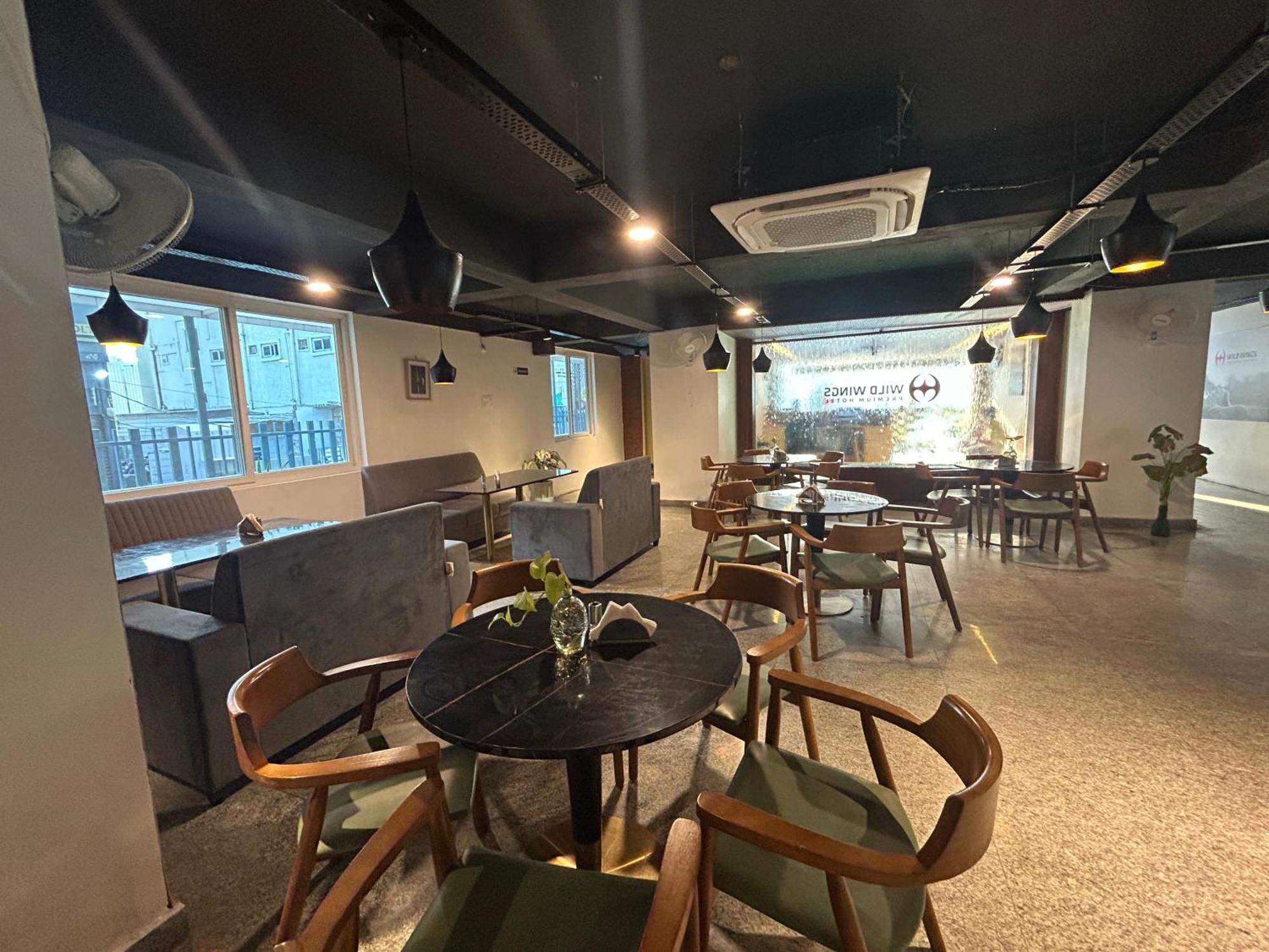 Wild Wings Premium Hotel 海得拉巴 外观 照片