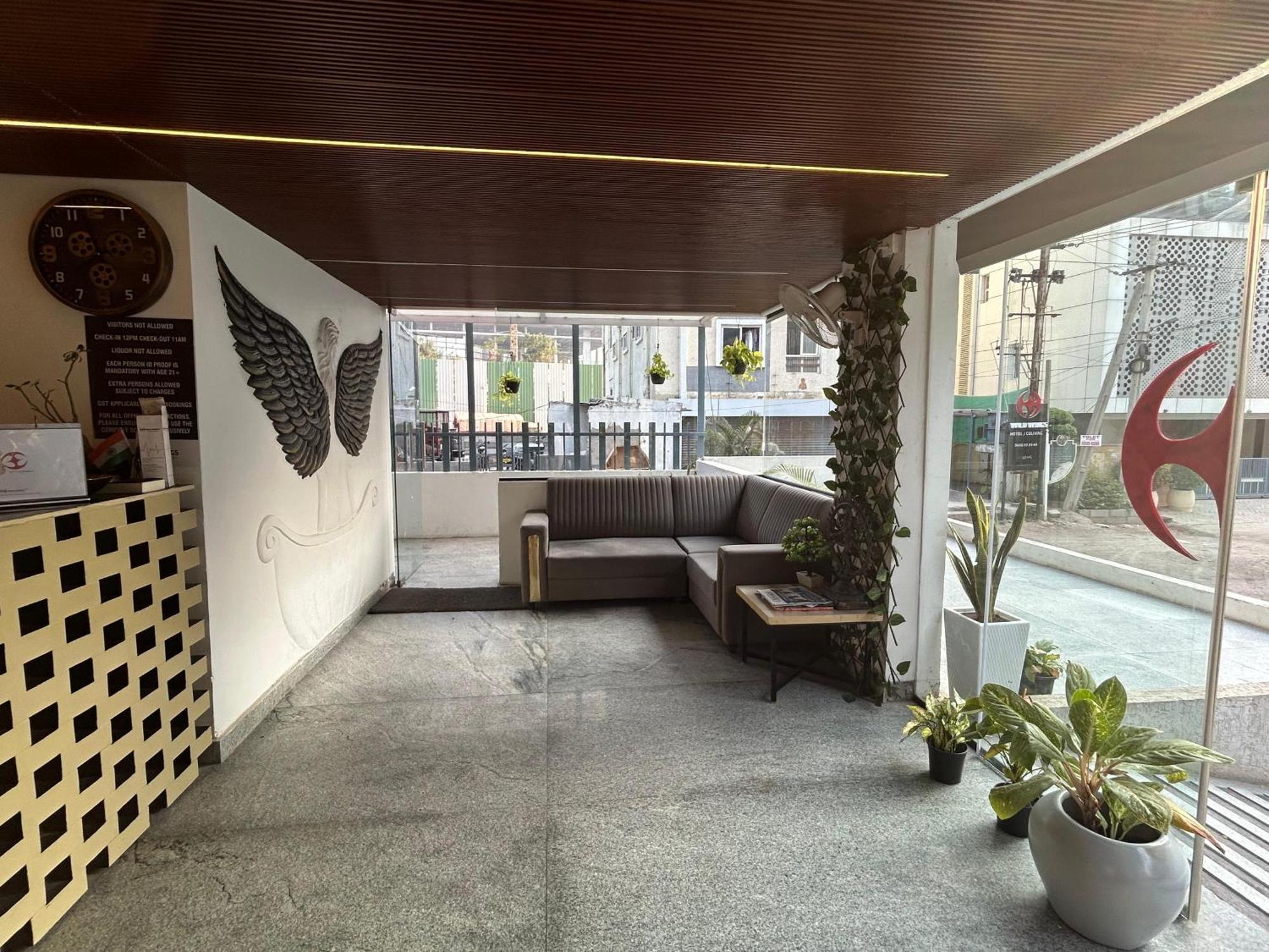Wild Wings Premium Hotel 海得拉巴 外观 照片